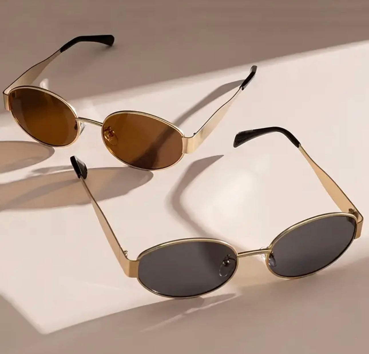 Trendy Oval shape Metal Premium sunglasses 🕶️ A024